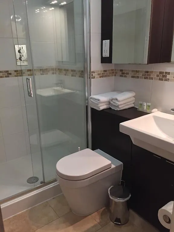 Lyall Apartment Hotel London 3*,